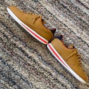 Nike Premium Basic Wheat Buffalo Lumberjack